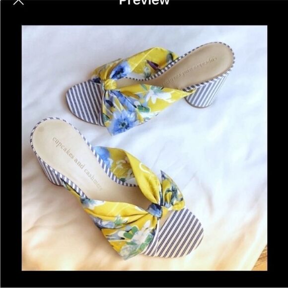 CUPCAKES AND CASHMERE FLORAL MULES.  NEW IN BOX - Picture 2 of 8